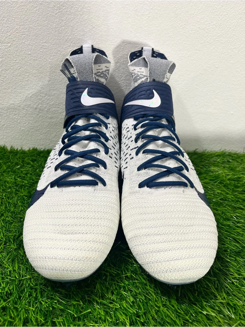 Nike Alpha Menace Elite 2 Flyknit Football Cleats Men’s Size 13 BV2077-101